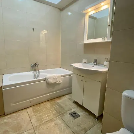 Tanya Summerland Appartamento