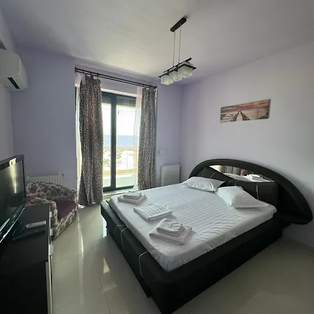 Tanya Summerland Appartamento