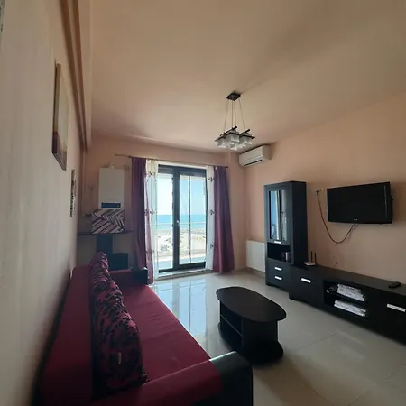 Tanya Summerland ママイア