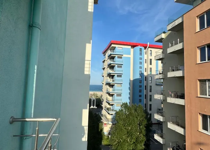 Tanya Summerland Apartament